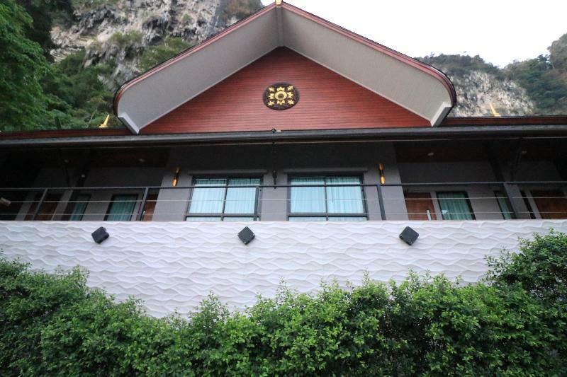 The Scene Cliff View Villas By Swiss-Belhotel Krabi town Екстериор снимка